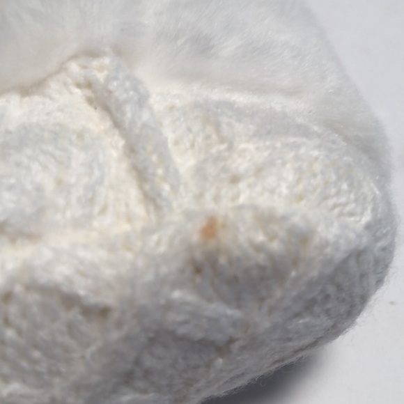 Girls white soft warm stepping stones fur booties - Picture 6 of 8